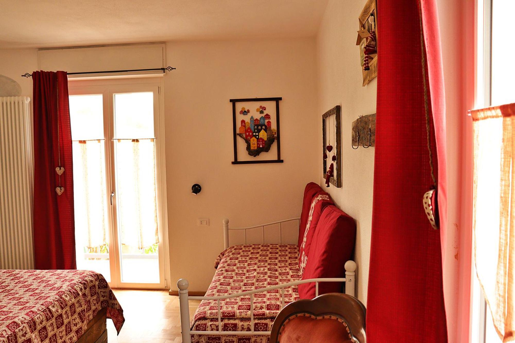 Aparthotel Lo Barbaboc *